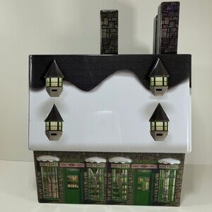 Harry Potter Tin House - Green & White Collectible
